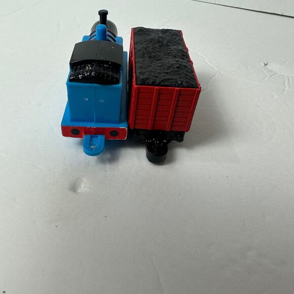 Thomas & Friends Plastic Push Train Tank Engine Thomas Coal Car Set Lot - Picture 5 of 10